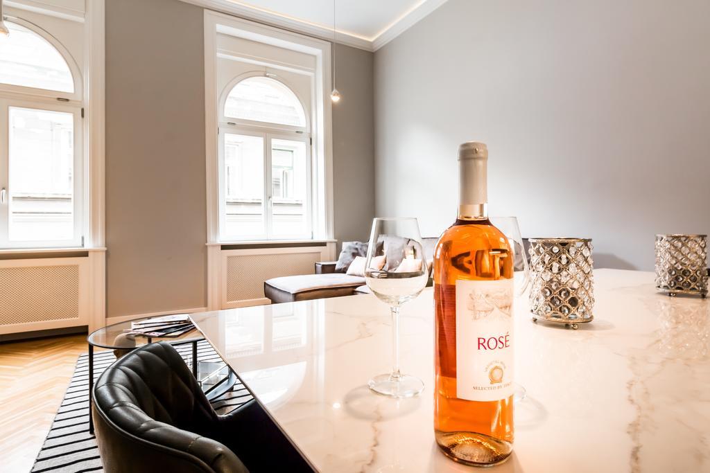 Appartamento Bpr Opera Lux Treasure Budapest Esterno foto
