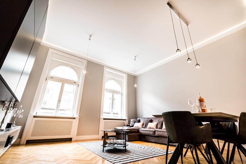 Appartamento Bpr Opera Lux Treasure Budapest Esterno foto