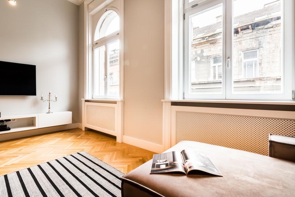 Appartamento Bpr Opera Lux Treasure Budapest Esterno foto